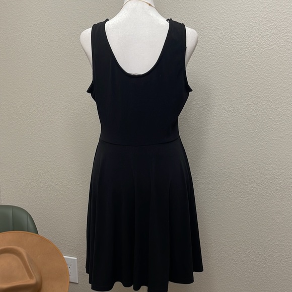 F21 Little Black Dress - Picture 7 of 10